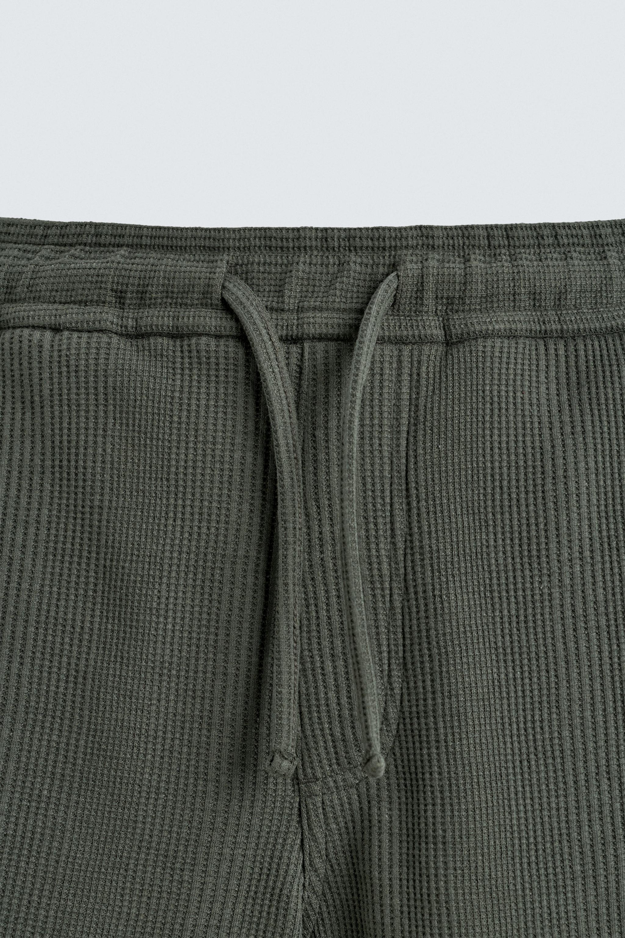 RELAXED FIT STRUCTURED SHORTS